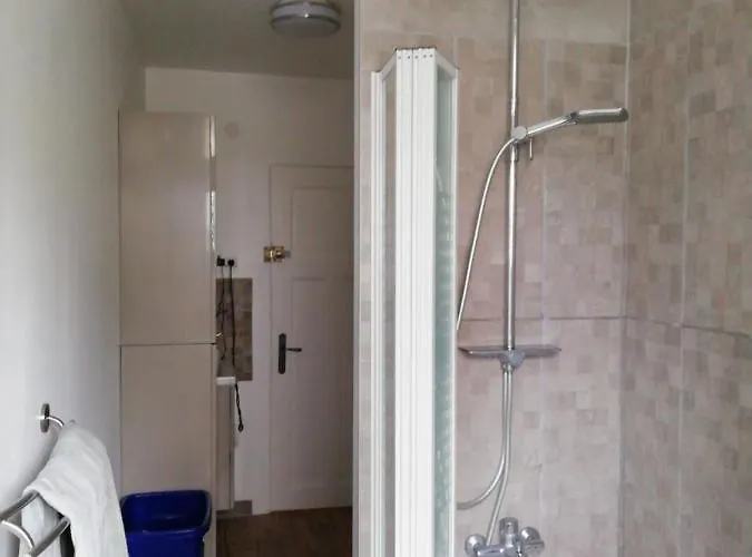 Chez L Habitant Отель *